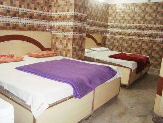 Hotel Relax Lodge, Jammu 2